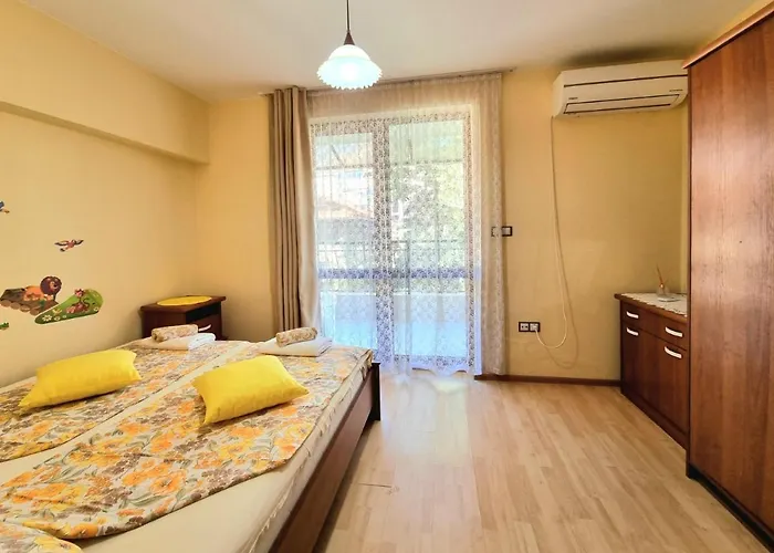 Sunny View - Seaside With Garage Apartament *